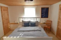 Exclusive holiday home with fireplace, large terrace and garden + free laundry package Hotels in Trent