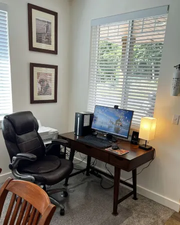 Whidbey House 3 BR 2 BA Porch & Patio: Walk to Golf & Beach Sleeps 6-7 Отели рядом с достопримечательностью «Парк округа Дабл Блафф»