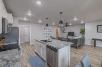Charming 3-bedroom house near West End Shopping Center!
