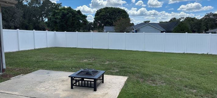 Adventure Coast: 4/2, Near Spring and Beach, Big Yard, Fenced Hotels in Spring Hill