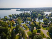 Waterfront 4BR/2.5BA W/2 Large Decks | Haven K
