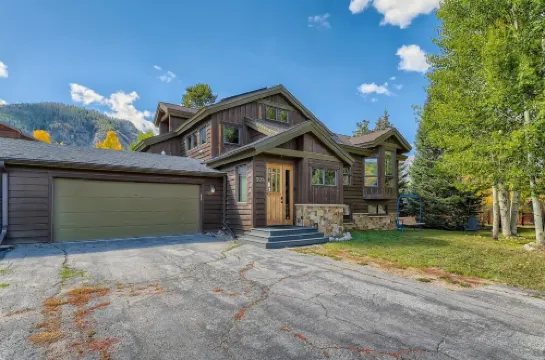 Your family mountain retreat, quiet side of Frisco