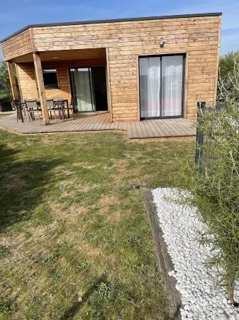 Charming cottage 500m from the beach