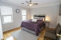 Modern Convenient Spot for 9 to Enjoy & Relax!