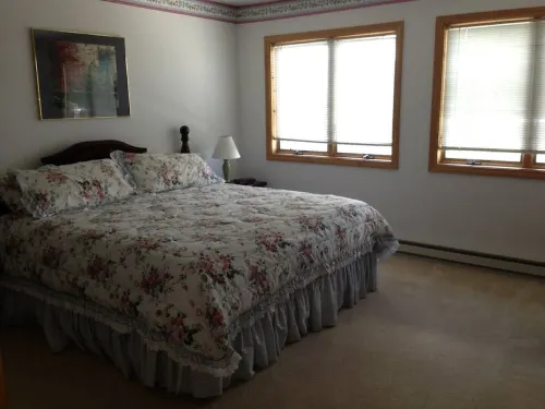 Mountain Condo minutes from North Conway