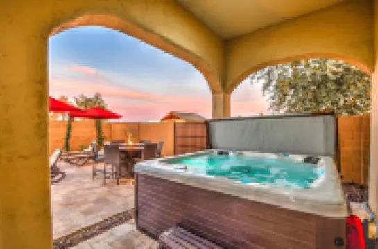 The Grand Resort, 1 Acre PropertyHuge Outdoor Space to Relax in the Sun