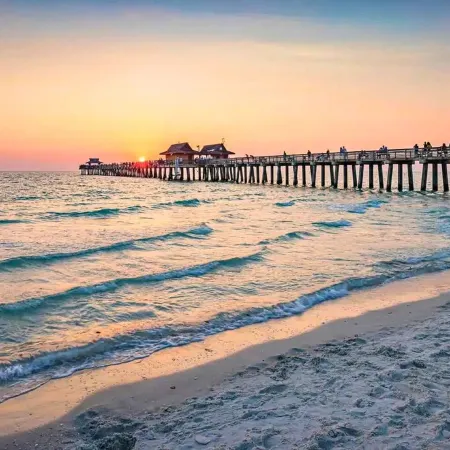 Beach Bliss: Heated Pool, 2.7Miles to Beach, Free Parking 🌊🌴 #RelaxationAwaits