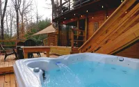 Romantic A-Frame Cabin with Hot Tub + Netflix