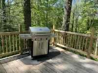 Private Cabin Overlooking Hocking Hills Hotels in Good Hope Township
