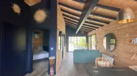 LUXURY LODGE