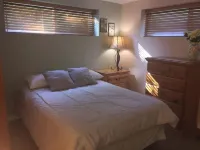 Sunny lower level house with epic MTN views Hotels in Provo