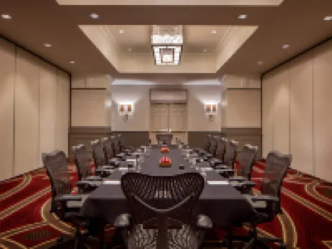 ヒルトン リッチモンド ダウンタウン リッチモンドのホテル