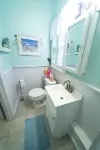 Cottage/Tiny House Living Accommodation in Beaufort for Cost-conscious Traveler - balcony