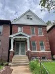 Hartford Hideaway - Sleeps 8, Family Friendly, Walkable to Tower Grove Park