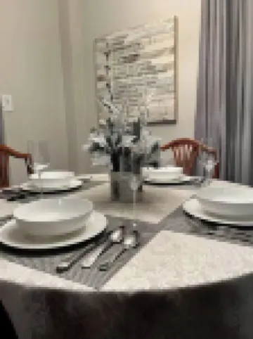 Spacious 2BR w/ large loft, Deck, great location