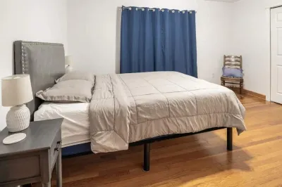 Peaceful 3BR home; 5 min walk to downtown Milford!