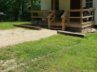 Sweeton Creek cozy cabin just minutes from Lake Norfork Hotels in Ozark County