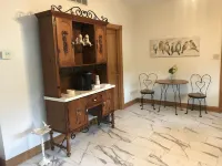 Located on a 12 acre orchard, this large upscale home features stunning views Hotels in Soldier