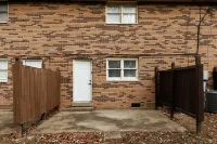 "Morning View 2" Cozy Modern Stay - College/Hiking