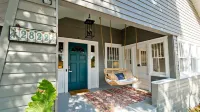 1925 Historic Bradenton Bungalow, Convenient to Downtown and Anna Maria Island!