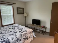 Emerald Isle, NC!  Sound Front Cottage - 3 minute walk to beach!!