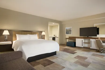 Hampton Inn by Hilton Salt Lake City Cottonwood Отели в г. Холладей
