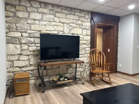 Unique Space in Historic Building فنادق في 