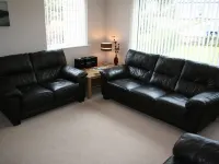 Spacious and modern family holiday home Hotels in Llanfair-Mathafarn-Eithaf