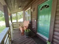 Country log cabin in beautiful middle Tennessee