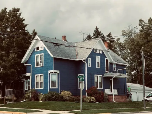 Super clean amazing location downtown Elkhart Lake Hotel a Elkhart Lake