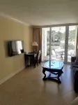 Luxury apartment by the beach - Marco Beach Ocean Resort