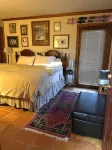 End Unit;walk to lifts-Large decks summer;your private oasis.ski History Exhibit