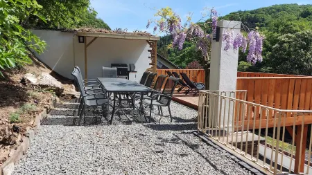 Modern und Stillvoll-kernsaniertes Haus Отели в г. Бад-Бертрих