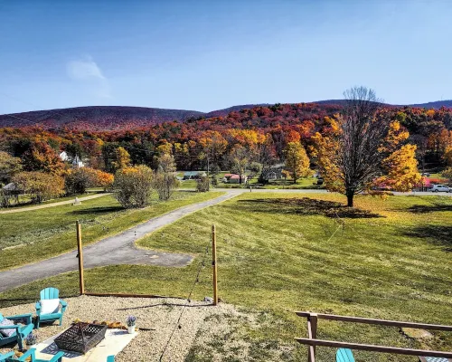 Family friendly mountain view, modern retreat. Hotels in Bath County