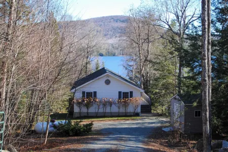 Lovely Lake House in Maidstone Vermont with Hot Tub