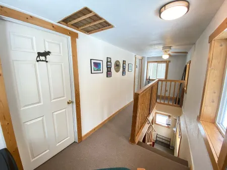 Comfy/Private Alaskan Cabin 1