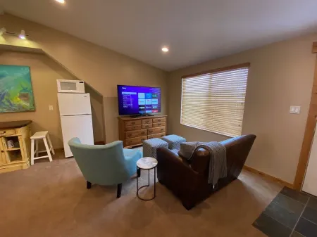 Quiet location in "Swiss community" near Park City