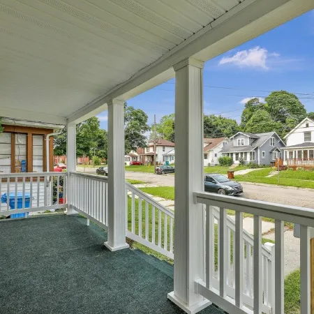 Steps to MSU • Quick Hwy Access • Guests Rave: Clean + Functional