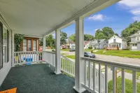 Lansing "Love Michigan" House, 10 minutes to MSU Campus