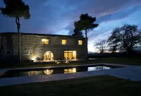 Beautiful house between vineyards and orchards
