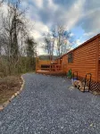 The Banty Rooster - A Couples Getaway in the Mountains of East Tennessee