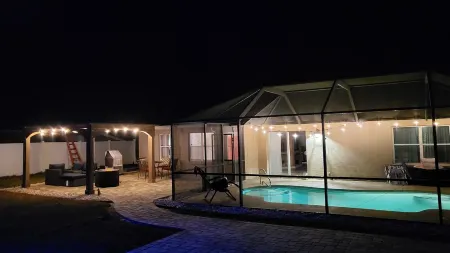 HEATED POOL and 2   Jacuzzis <br> . Fully renovated gorgeous house fully equipped