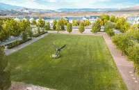 Beautiful Home In Perfect Location: Private Pool, 18 Guests, Fun Kids Bunk Room