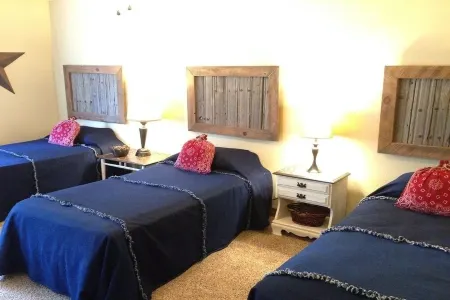 On the Mickelson Trail: Log Home Perfect for families