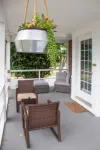 Charming 4bdrooms I 2.5 bath I Free Parking I 1 block from Wedding Venue