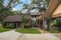 Travis by Avantstay Waterfront Lake Retreat