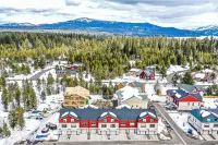 The Gathering Place- REFRESH. ADVENTURE. GATHER. REPEAT. - Vacation Townhome