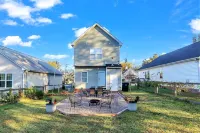 Stylish 3 br Home - Heart of Downtown Raleigh Hotels near Dorothea Dix Park