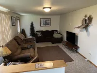 Great area for hunting and fishing, dog kennel on property Hotels in Day County