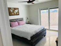 Riverfront Paradise! Sleeps 7